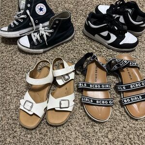 🔥Bundle🔥 5 pair of shoes size 2 girls